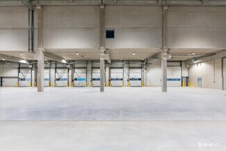 Plus de détails pour Bureau, Industriel/Logistique à louer