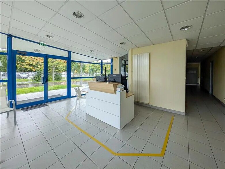 Bureau dans Saint-Malo à louer - Photo de l’immeuble – Image 1 sur 5