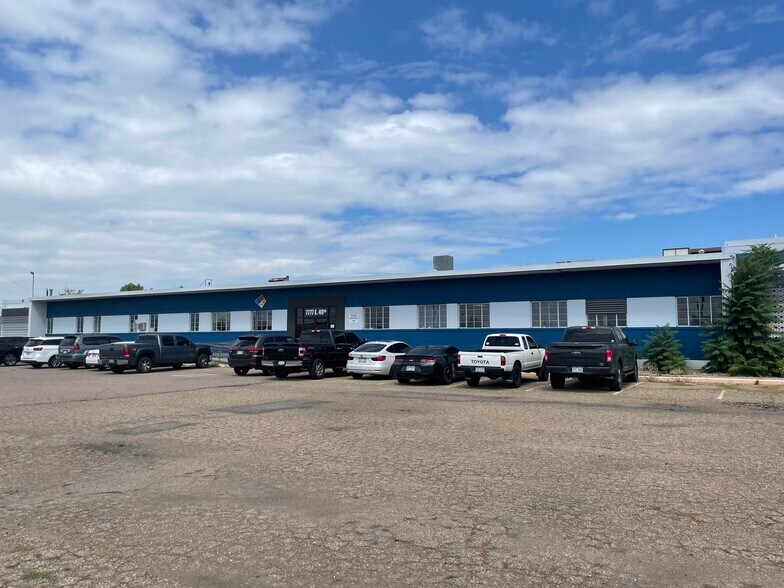 7777-7801 E 40th Ave, Denver, CO à vendre - Photo de l’immeuble – Image 2 sur 12