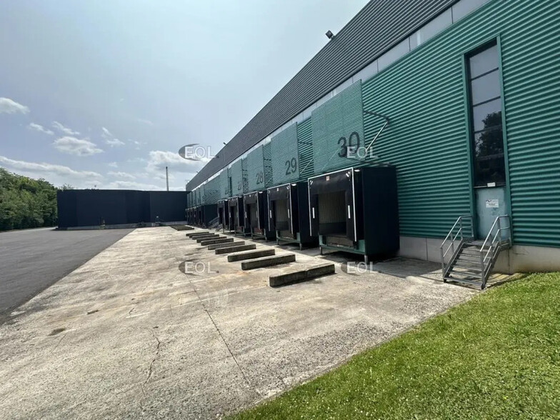 Industriel/Logistique dans Marly-la-Ville à louer - Photo de l’immeuble – Image 2 sur 4