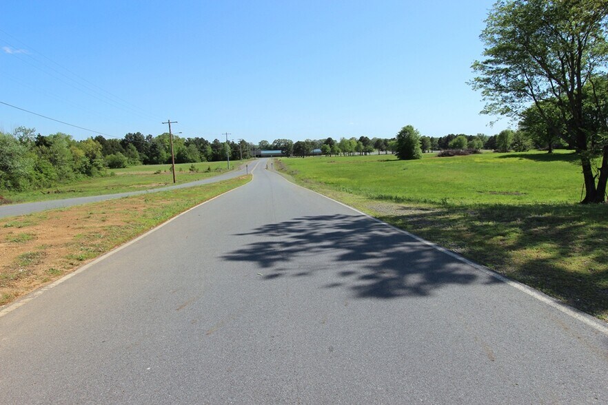 2485 Oak Street, Conway, AR à vendre - Photo de l’immeuble – Image 2 sur 17