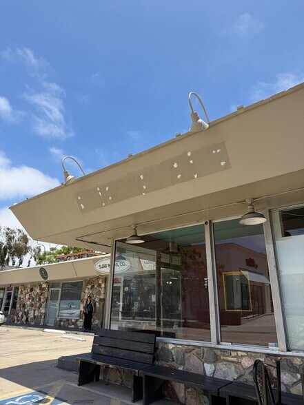 1251-1257 Rosecrans St, San Diego, CA à louer - Photo de l’immeuble – Image 2 sur 4