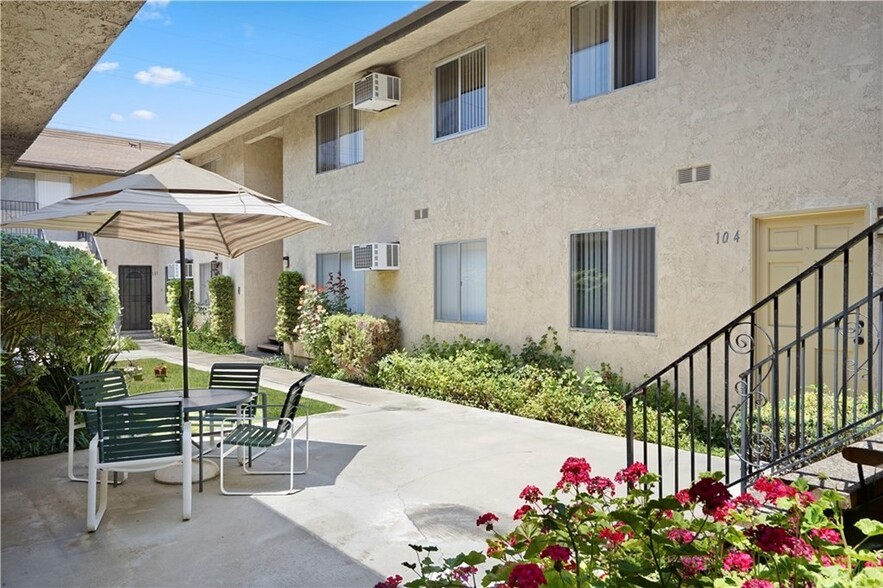 12024 Bellflower Blvd, Downey, CA à vendre - Photo de l’immeuble – Image 3 sur 8