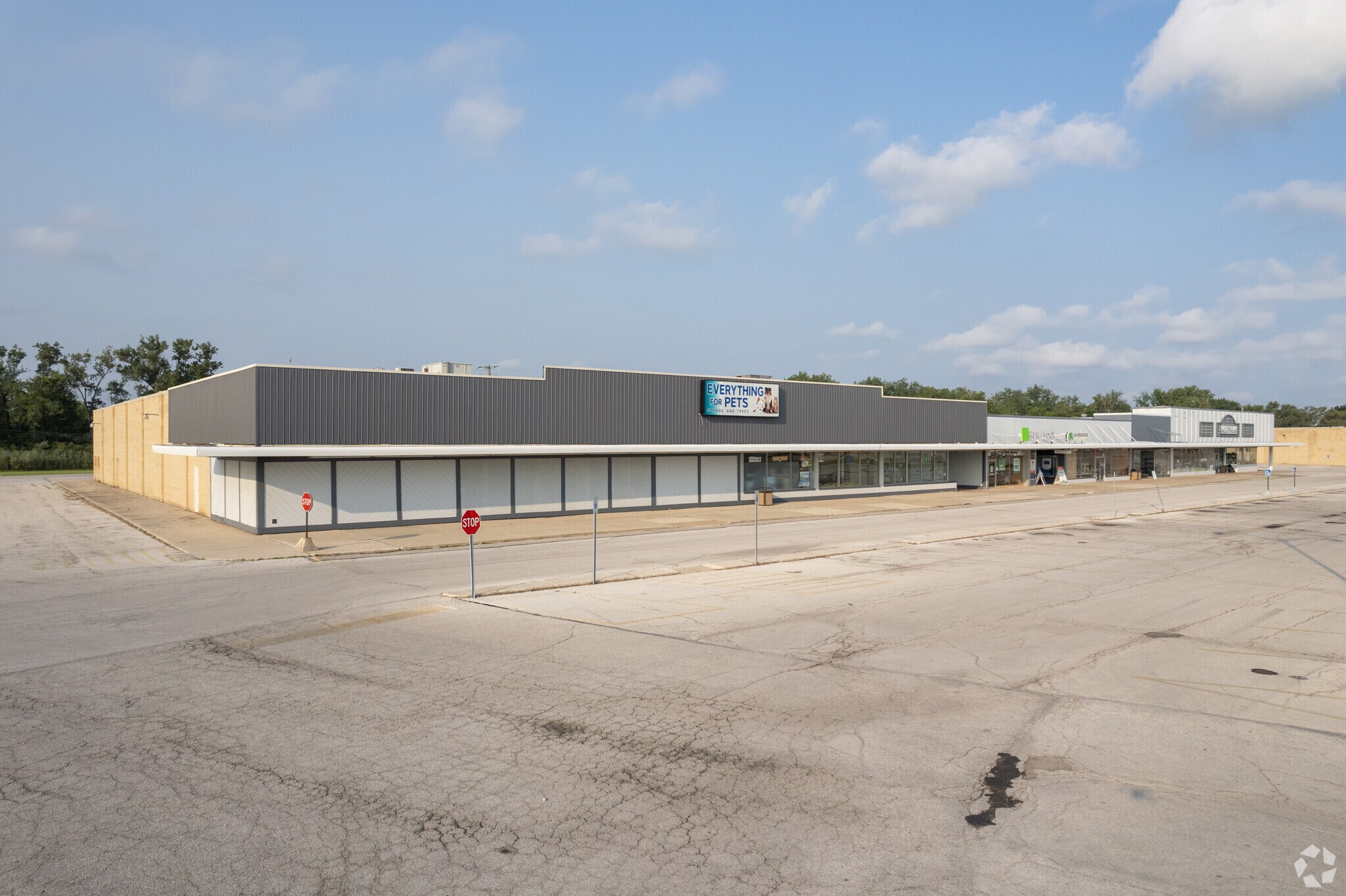2500-2584 Woodville Rd, Northwood, OH à louer Photo principale– Image 1 sur 5