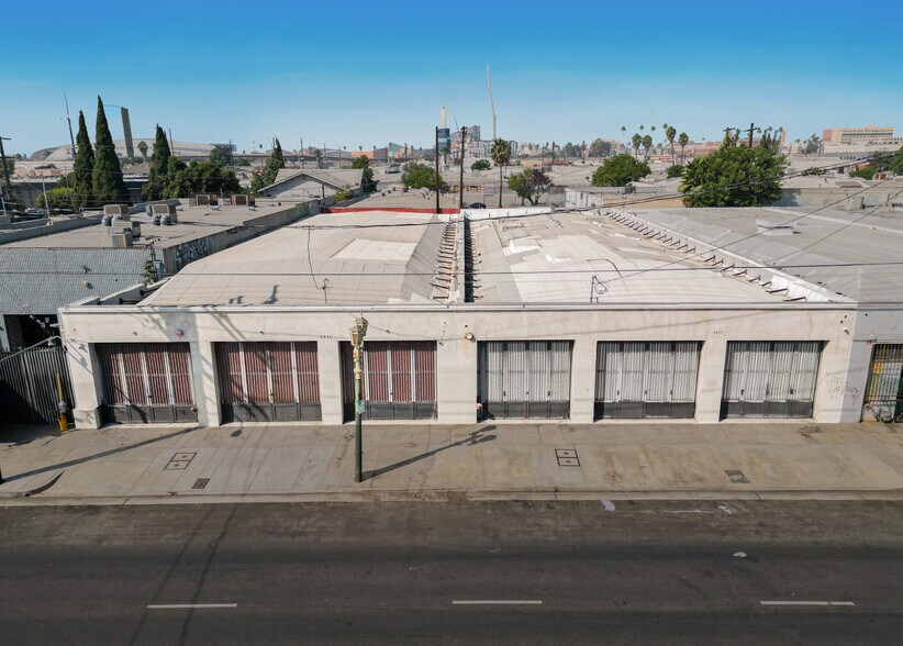 3841 Broadway Pl, Los Angeles, CA à louer - Photo de l’immeuble – Image 2 sur 14