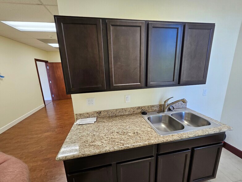 6100 Plumas St, Reno, NV à louer - Photo de l’immeuble – Image 2 sur 12
