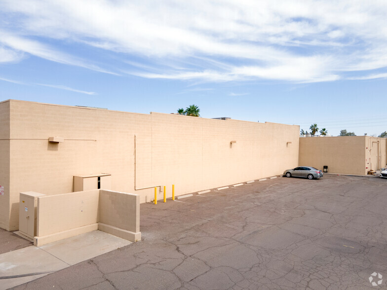 2706-2714 E University Dr, Mesa, AZ à louer - Photo de l’immeuble – Image 3 sur 3