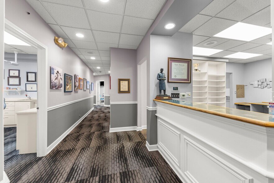 405 S Main St, Naperville, IL à louer - Photo intérieure – Image 3 sur 26