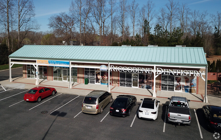 4120-4160 Clemmons Rd, Clemmons, NC à louer - Photo de l’immeuble – Image 2 sur 3