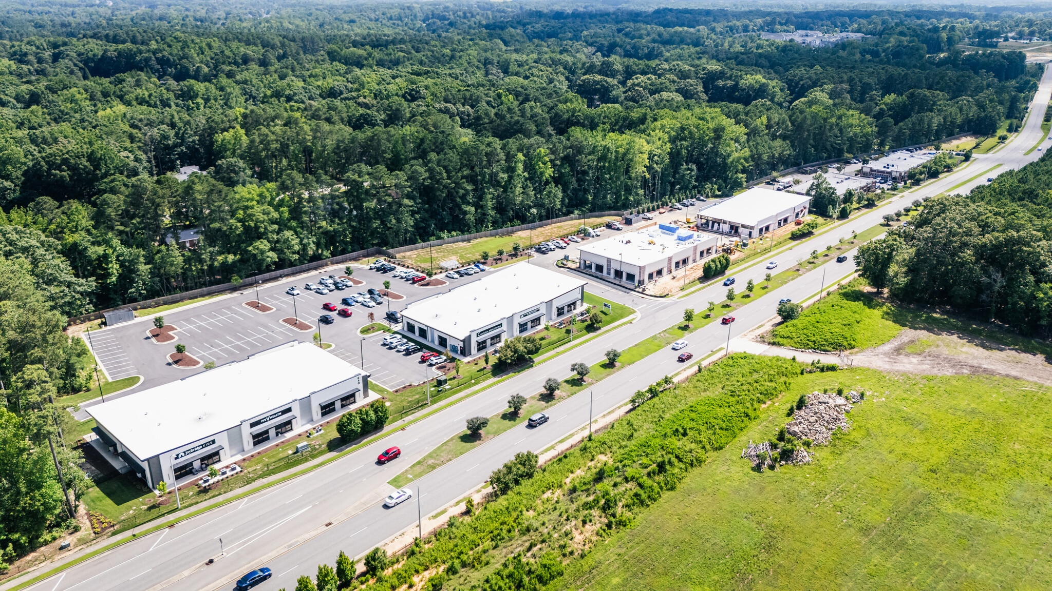 600 Timber Dr E, Garner, NC à louer Photo de l’immeuble– Image 1 sur 16