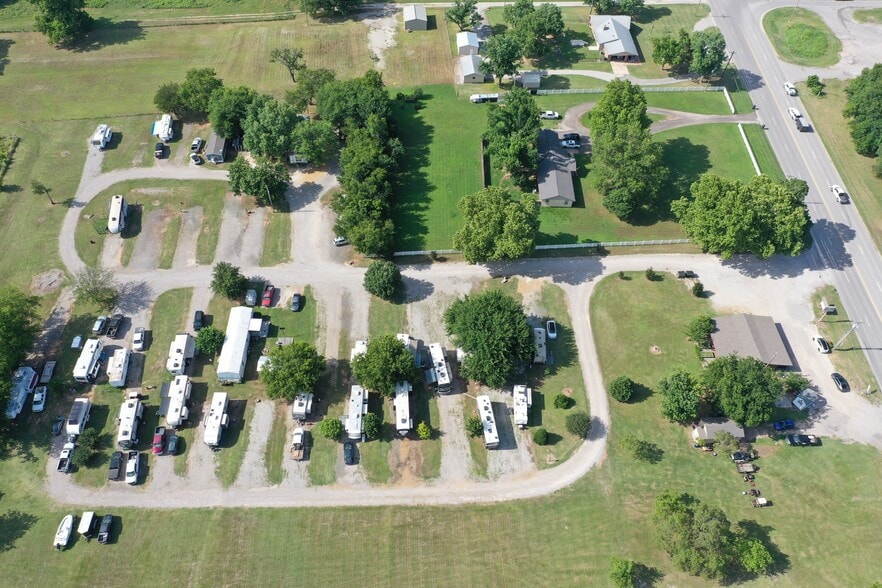 2116 Highway 77 S, Davis, OK à vendre - Photo de l’immeuble – Image 1 sur 25