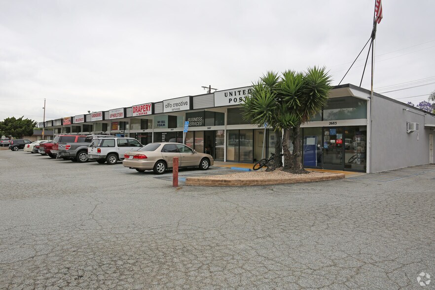 2681-2701 N Orange Olive Rd, Orange, CA à louer - Photo principale – Image 2 sur 9