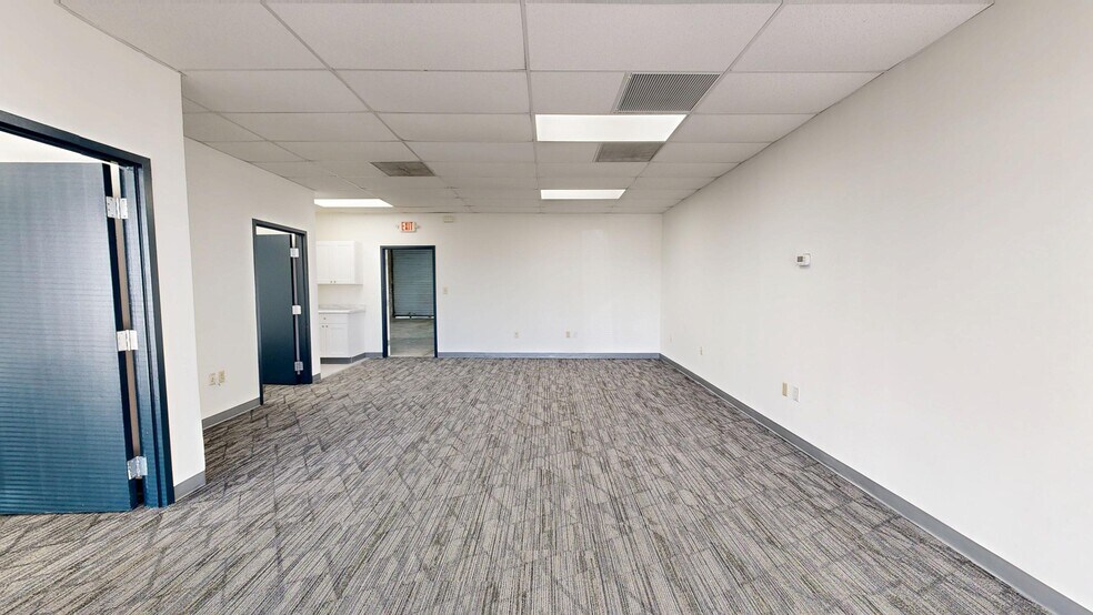 4900 Creekside Dr, Clearwater, FL à louer - Numérisation 3D Matterport – Image 3 sur 11