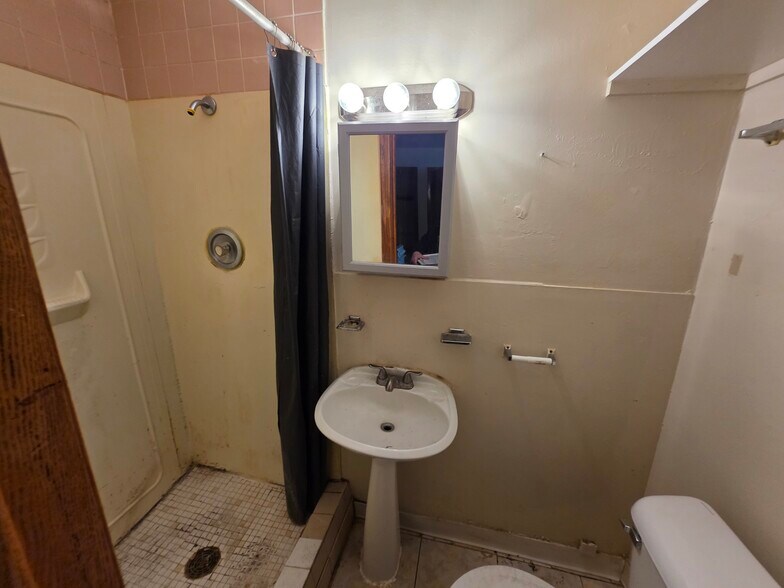 5236-38 W Diversey Ave, Chicago, IL à vendre - Photo intérieure – Image 3 sur 12