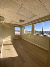 100 Professional Center Dr, Novato, CA à louer Photo de l’immeuble– Image 1 sur 23