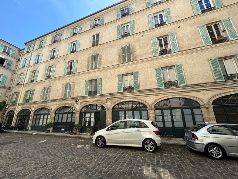 148 Rue Du Faubourg Saint-Denis, Paris à louer - Photo de l’immeuble – Image 2 sur 9