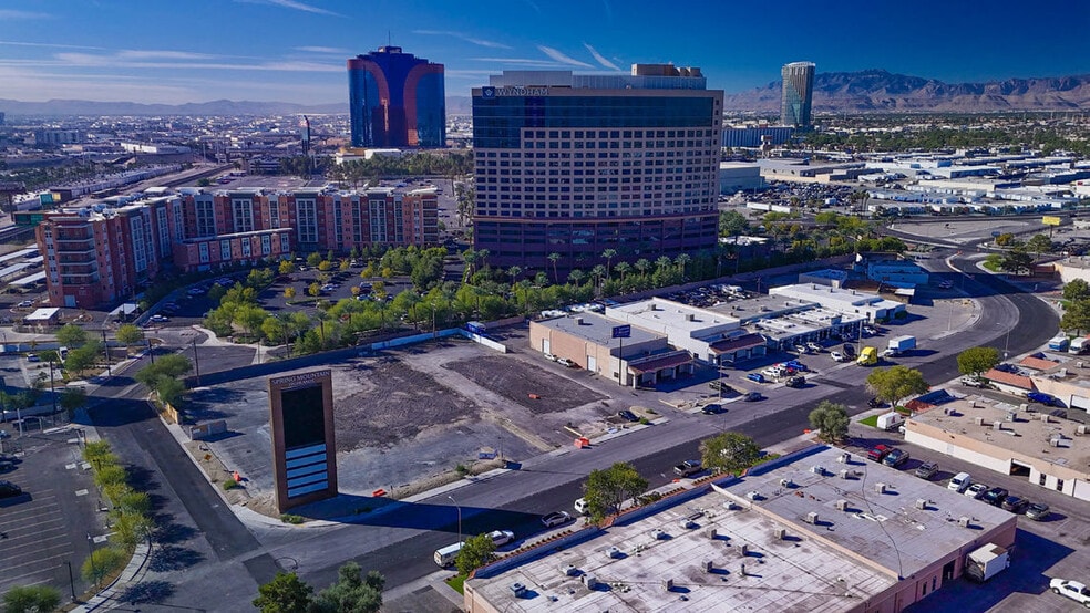 3680 S Highland Dr, Las Vegas, NV à vendre - Photo principale – Image 1 sur 7