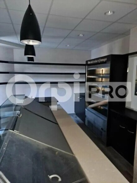 Local commercial dans Châlons-en-Champagne à vendre - Photo intérieure – Image 3 sur 5