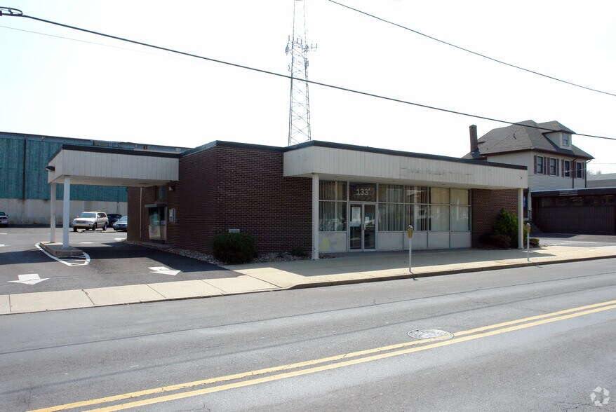 133 Bellevue Ave, Penndel, PA à louer - Photo de l’immeuble – Image 2 sur 15