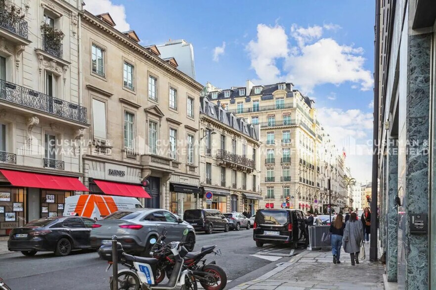 89-91 Rue Du Faubourg Saint-Honoré, Paris à vendre - Photo de l’immeuble – Image 3 sur 14