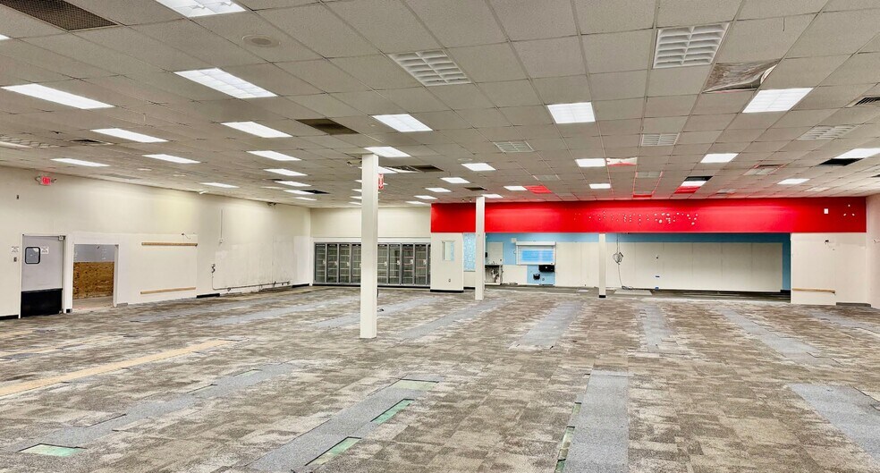 13580 Grand River Ave, Detroit, MI à louer - Photo intérieure – Image 2 sur 2