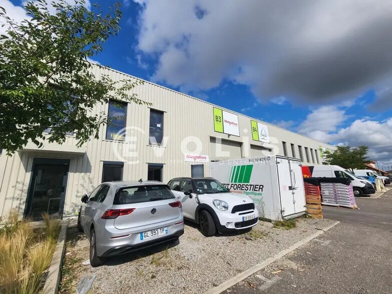 55 Rue Emile Zola, Décines-Charpieu à louer - Photo de l’immeuble – Image 2 sur 22