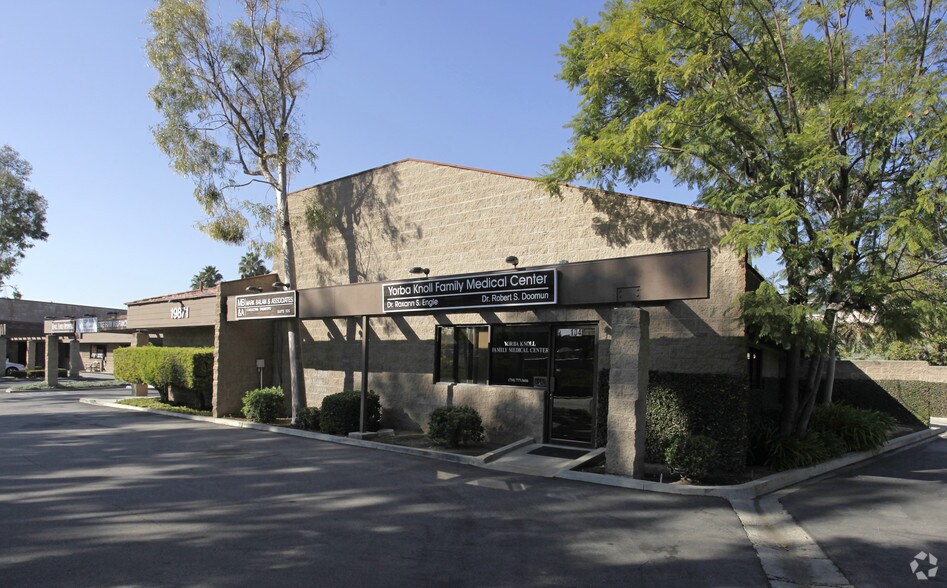19871 Yorba Linda Blvd, Yorba Linda, CA à louer - Photo de l’immeuble – Image 3 sur 4