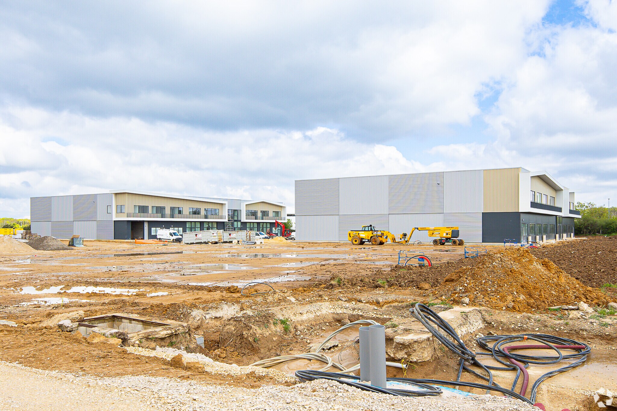 66 Avenue De La Plesse, Villejust à vendre Photo principale– Image 1 sur 4