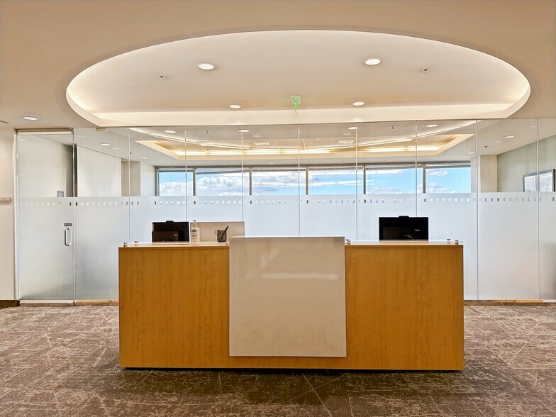 6303 Owensmouth Ave, Woodland Hills, CA à louer - Photo intérieure – Image 3 sur 20