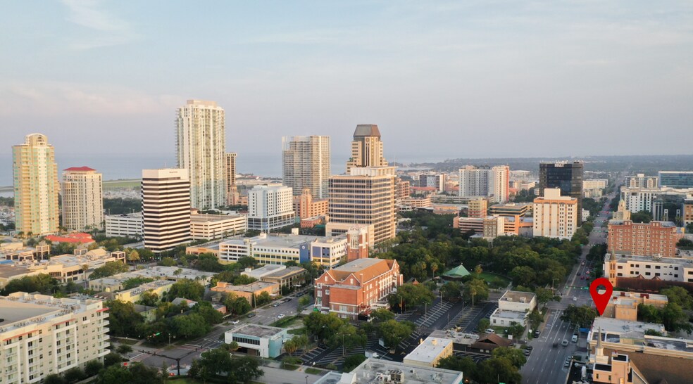 218 4th St N, Saint Petersburg, FL à louer - Photo de l’immeuble – Image 3 sur 3