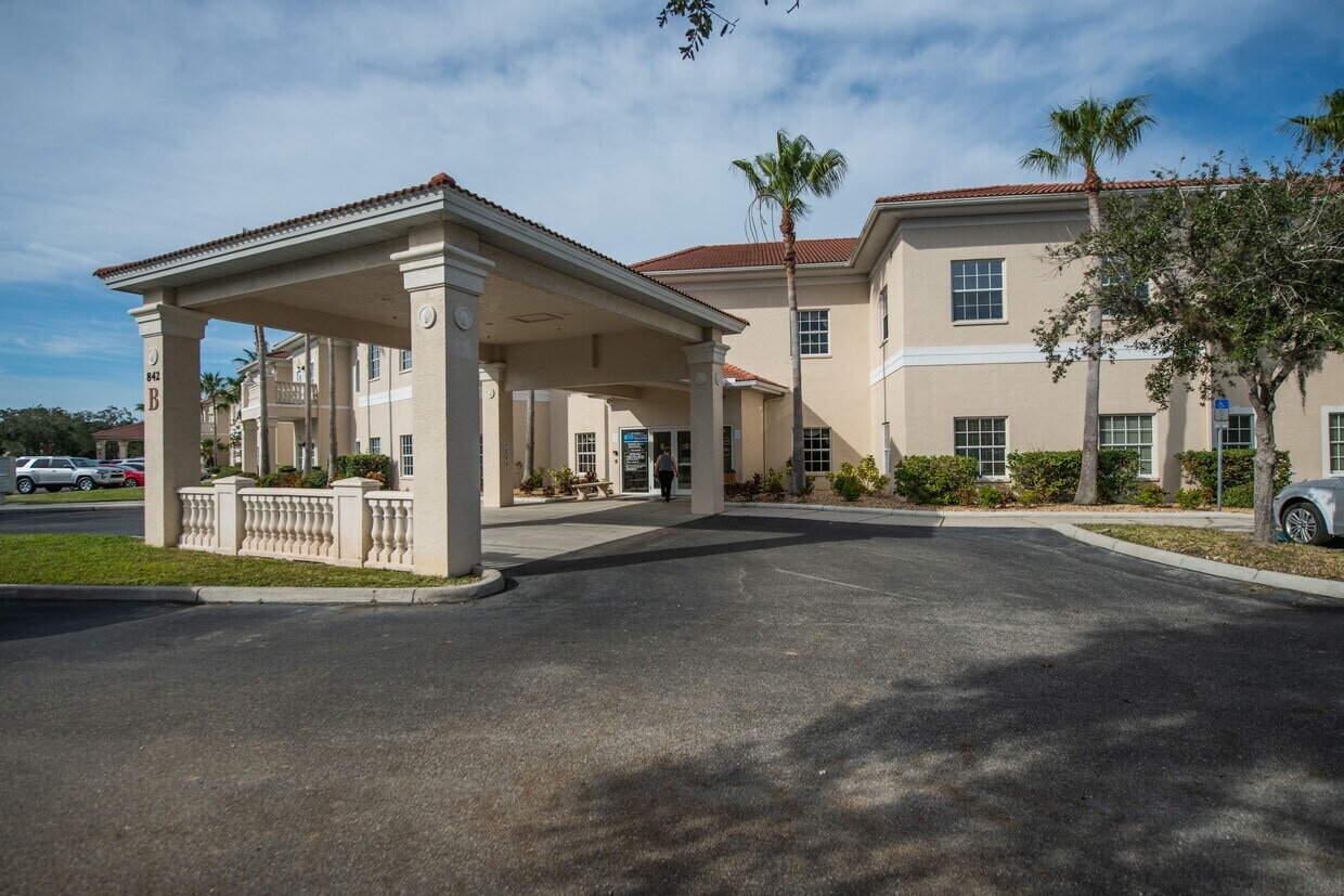 842 Sunset Lake Blvd, Venice, FL 34292 - Lot 403 - - Photo intérieure - Image 1 of 44