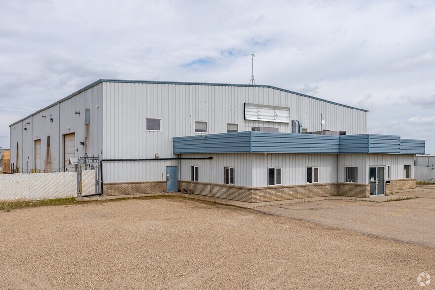 2315 5a St, Nisku, AB à louer - Photo principale – Image 1 sur 14