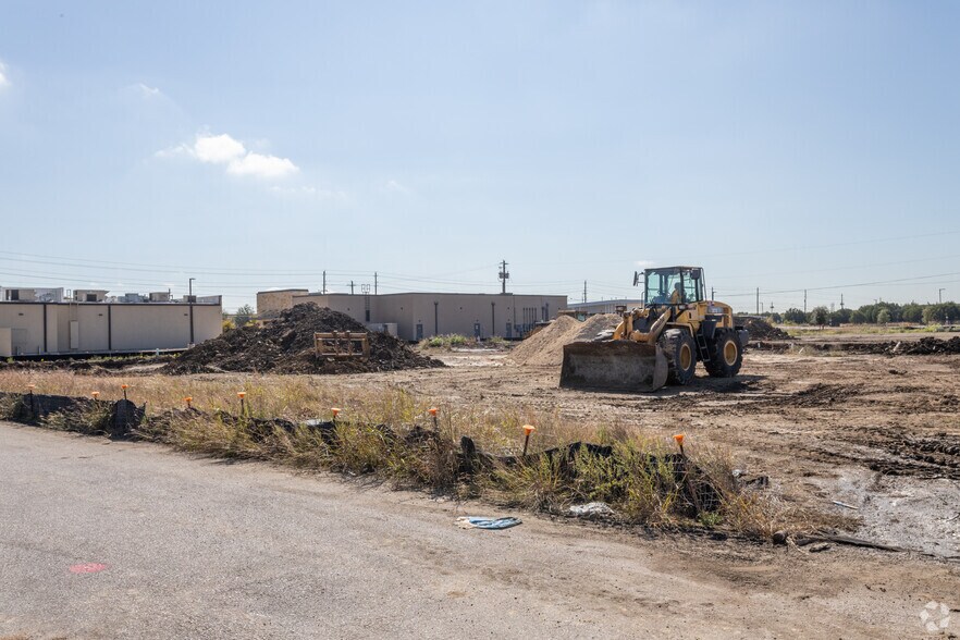 3601 Davis Ln, Austin, TX à louer - Photo de l’immeuble – Image 3 sur 6