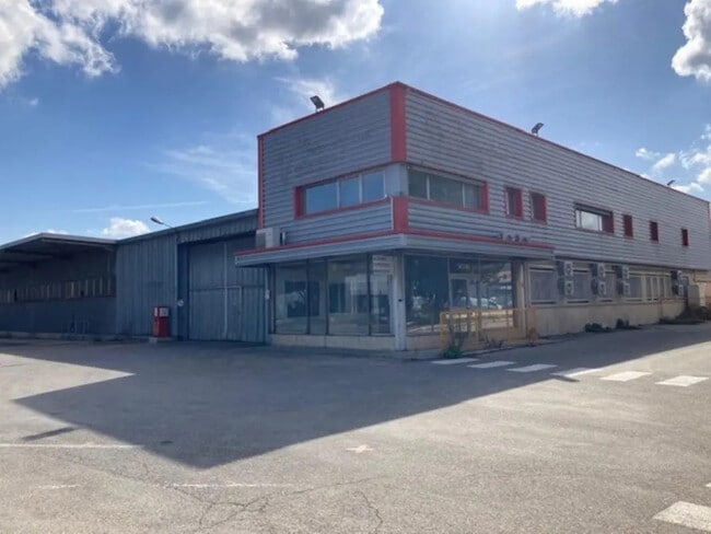 Plus de détails pour Bureau, Industriel/Logistique à louer