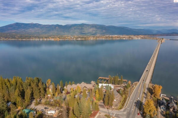41-45 Lakeshore Dr, Sagle, ID à vendre - Photo de l’immeuble – Image 2 sur 90