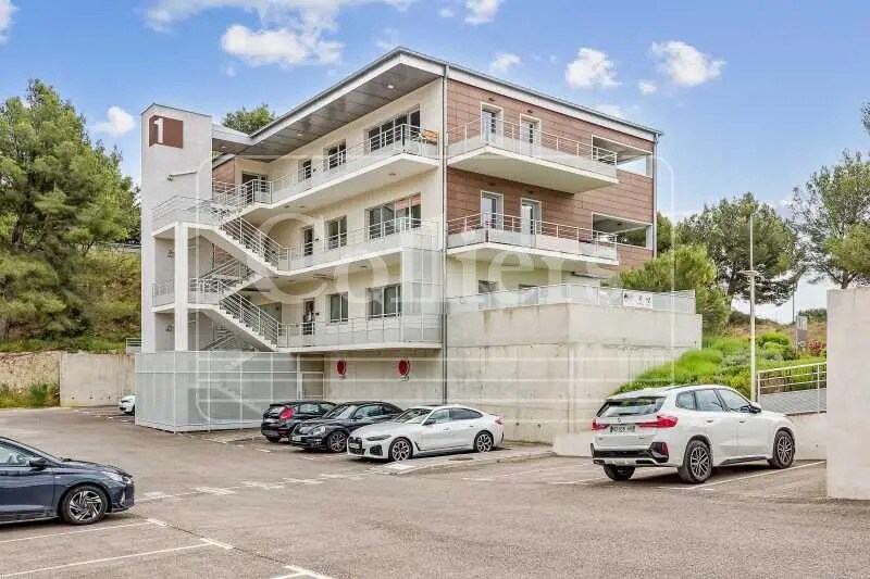 Bureau dans Cassis à vendre - Photo de l’immeuble – Image 2 sur 12