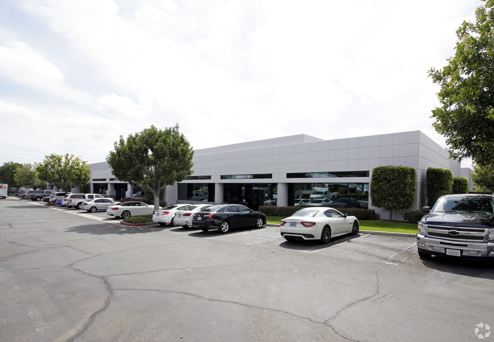 15 Hammond, Irvine, CA à louer Photo principale– Image 1 sur 7