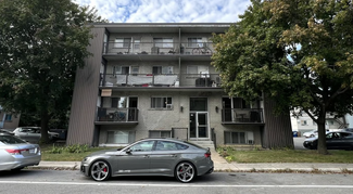 Plus de détails pour 515 Boul Robin, Laval, QC - Logement à vendre