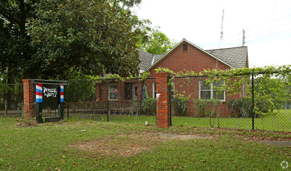 939 W Tharpe St, Tallahassee, FL à vendre - Photo de l’immeuble – Image 3 sur 4