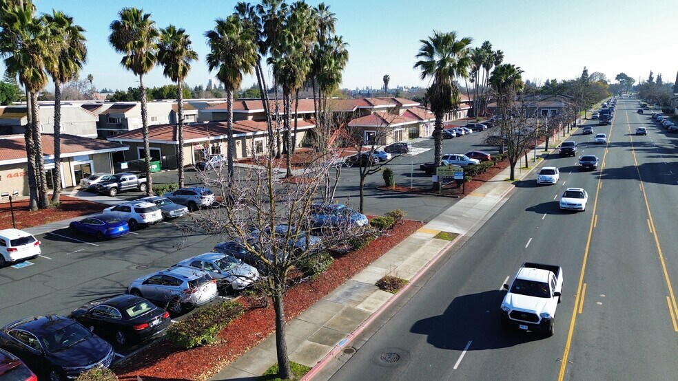 4422 N Pershing Ave, Stockton, CA à vendre - Photo de l’immeuble – Image 2 sur 15