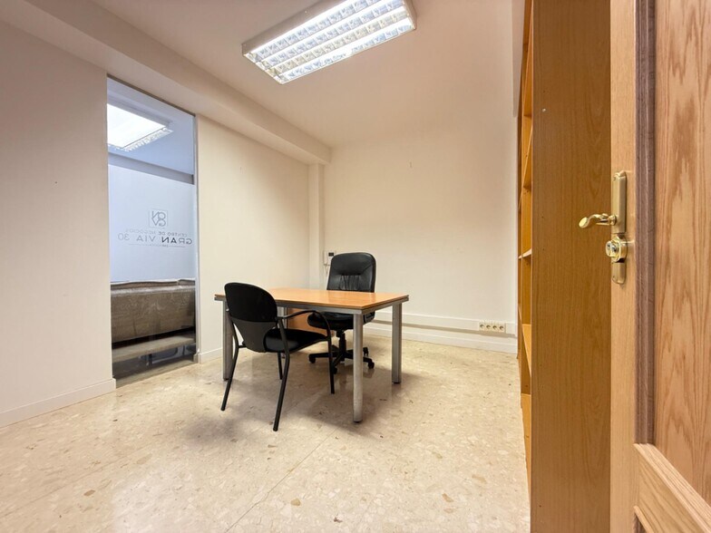 Bureau dans Zaragoza, Zaragoza à louer - Photo de l’immeuble – Image 2 sur 105
