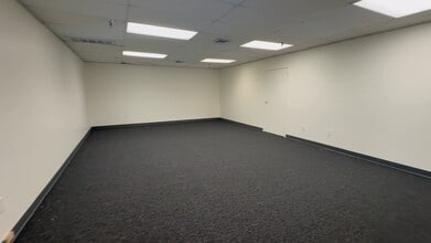 17632 Metzler Ln, Huntington Beach, CA à louer - Vidéo sur l’annonce professionnelle 