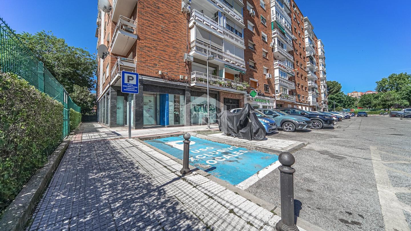 Calle Olímpica Conchita Puig, Alcorcón, Madrid à louer Photo de l’immeuble– Image 1 sur 27