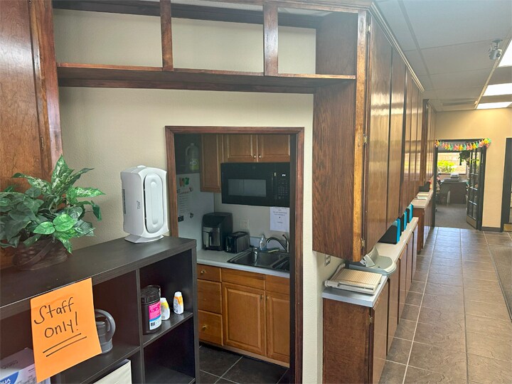 44288 Lowtree Ave, Lancaster, CA à vendre - Photo de l’immeuble – Image 3 sur 6