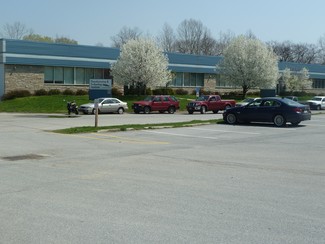 Plus de détails pour 59-71 Page Park Dr, Poughkeepsie, NY - Bureau/Médical, Industriel/Logistique à louer
