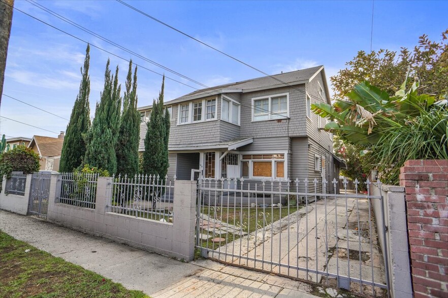 140 S Avenue 58, Los Angeles, CA à vendre - Photo de l’immeuble – Image 1 sur 16