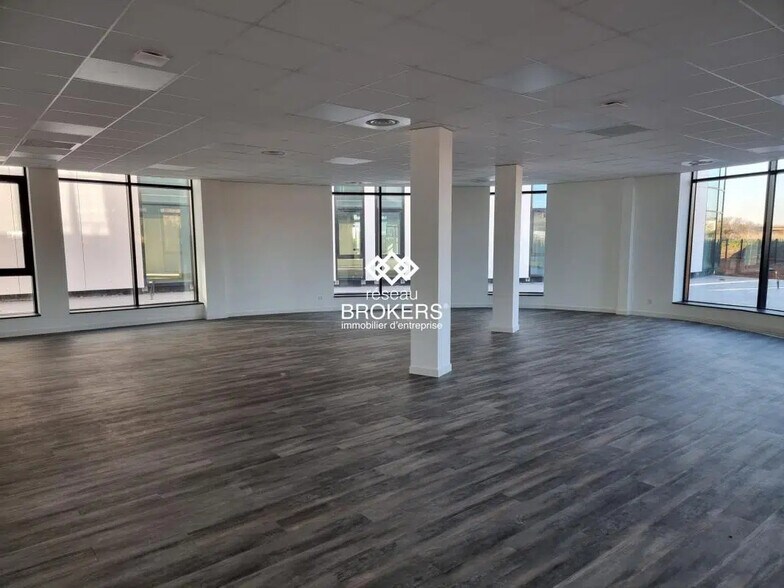 Bureau dans Mauguio à louer - Photo intérieure – Image 2 sur 3