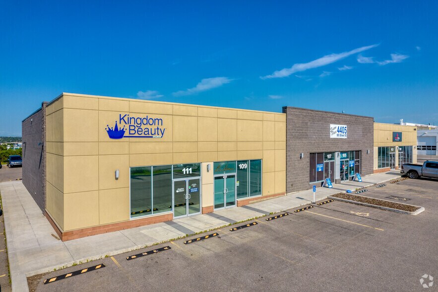 4405 9th St SE, Calgary, AB à vendre - Photo de l’immeuble – Image 2 sur 9