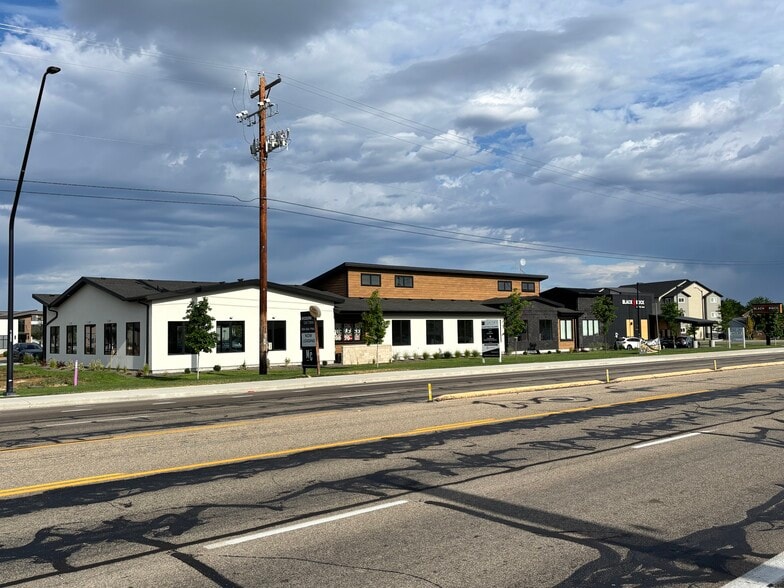 742 N Cliff Creek Ln, Meridian, ID à louer - Photo principale – Image 1 sur 4