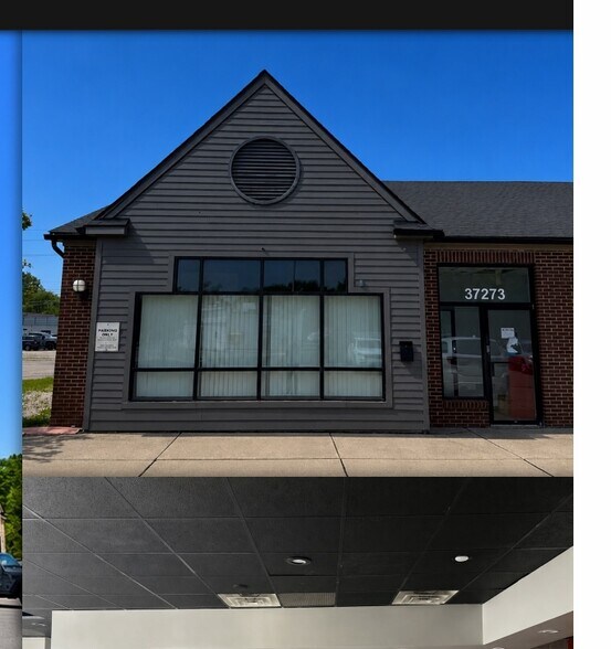 37273-37303 Groesbeck Hwy, Clinton Township, MI à louer - Photo de l’immeuble – Image 3 sur 3